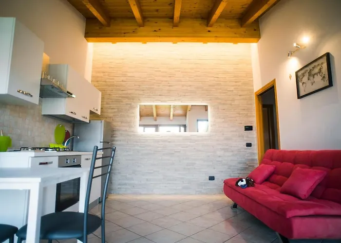 Carmel Self-apartment * Castelnuovo del Garda