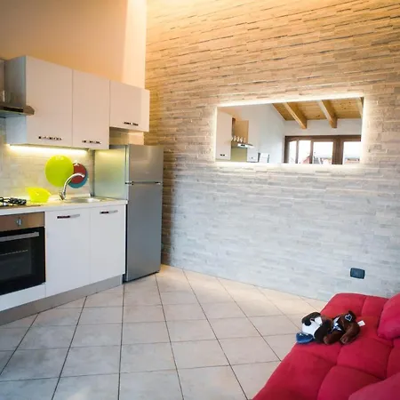 Carmel Self-apartment Castelnuovo del Garda