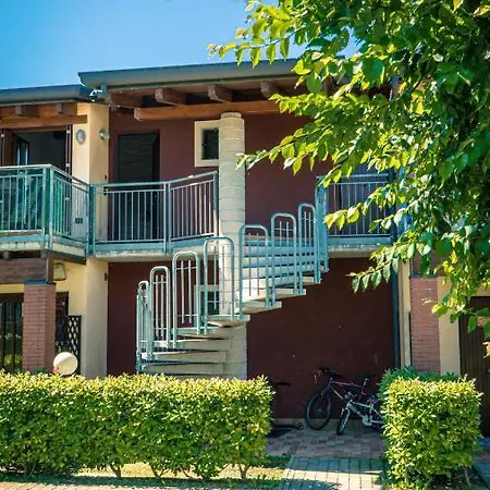 Carmel Self-apartment * קסטלנואובו דל גארדה